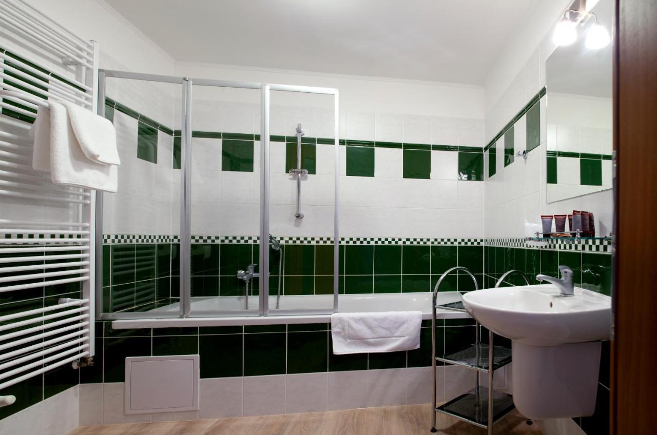 Wellness Hotel Ida Frantiskovy Lazne Exterior photo