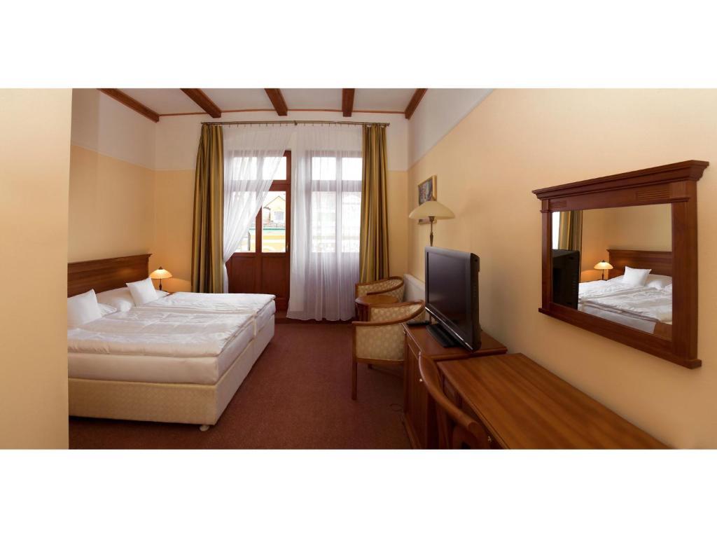 Wellness Hotel Ida Frantiskovy Lazne Room photo